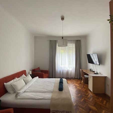 Flora Apartment Novi Sad Extérieur photo
